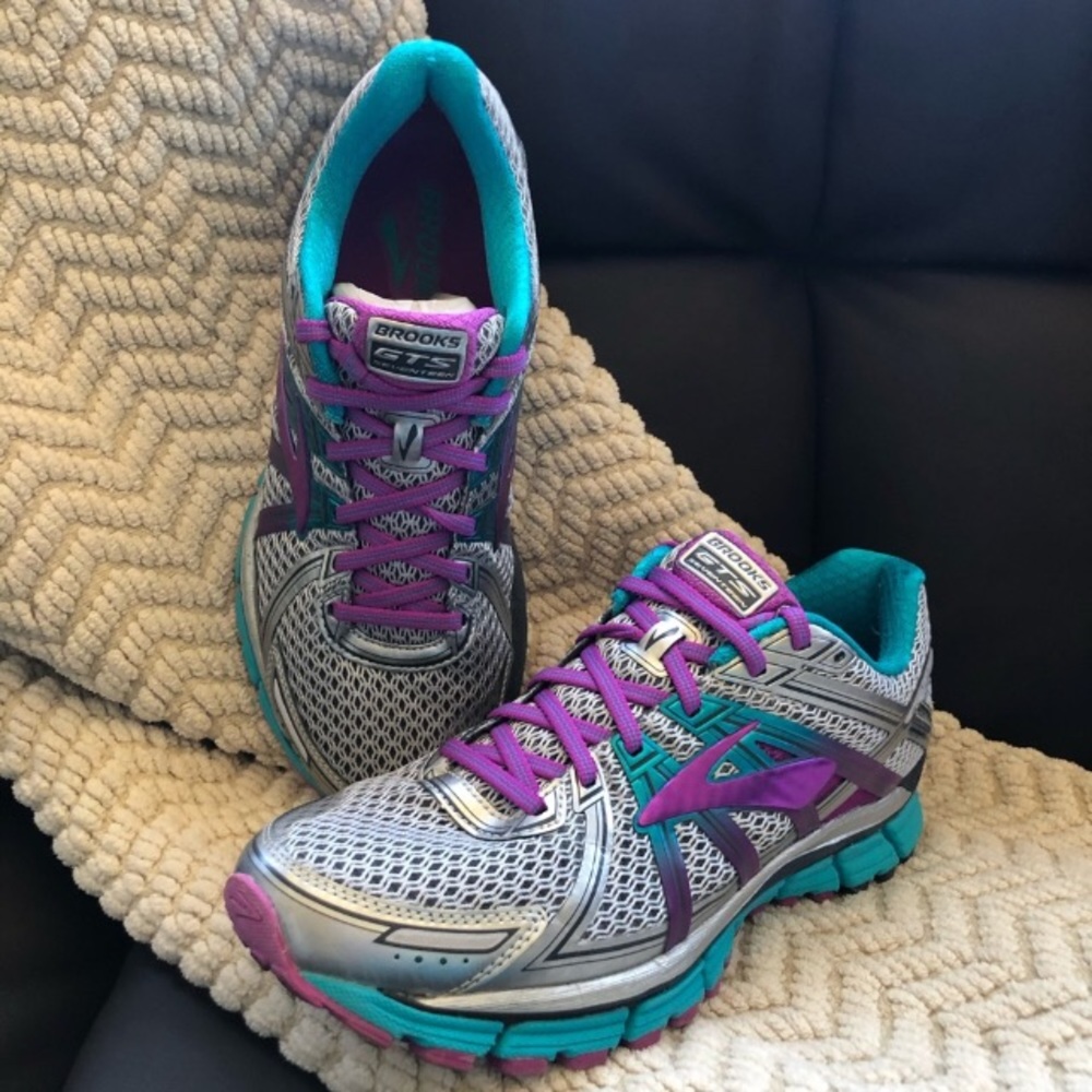 Brooks Adrenaline GTS 17